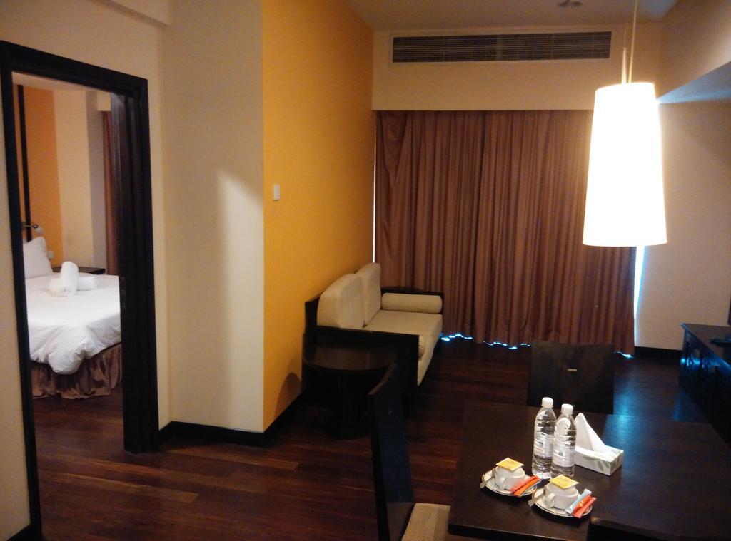 Resort Suites At Bandar Sunway Petaling Jaya Exterior photo